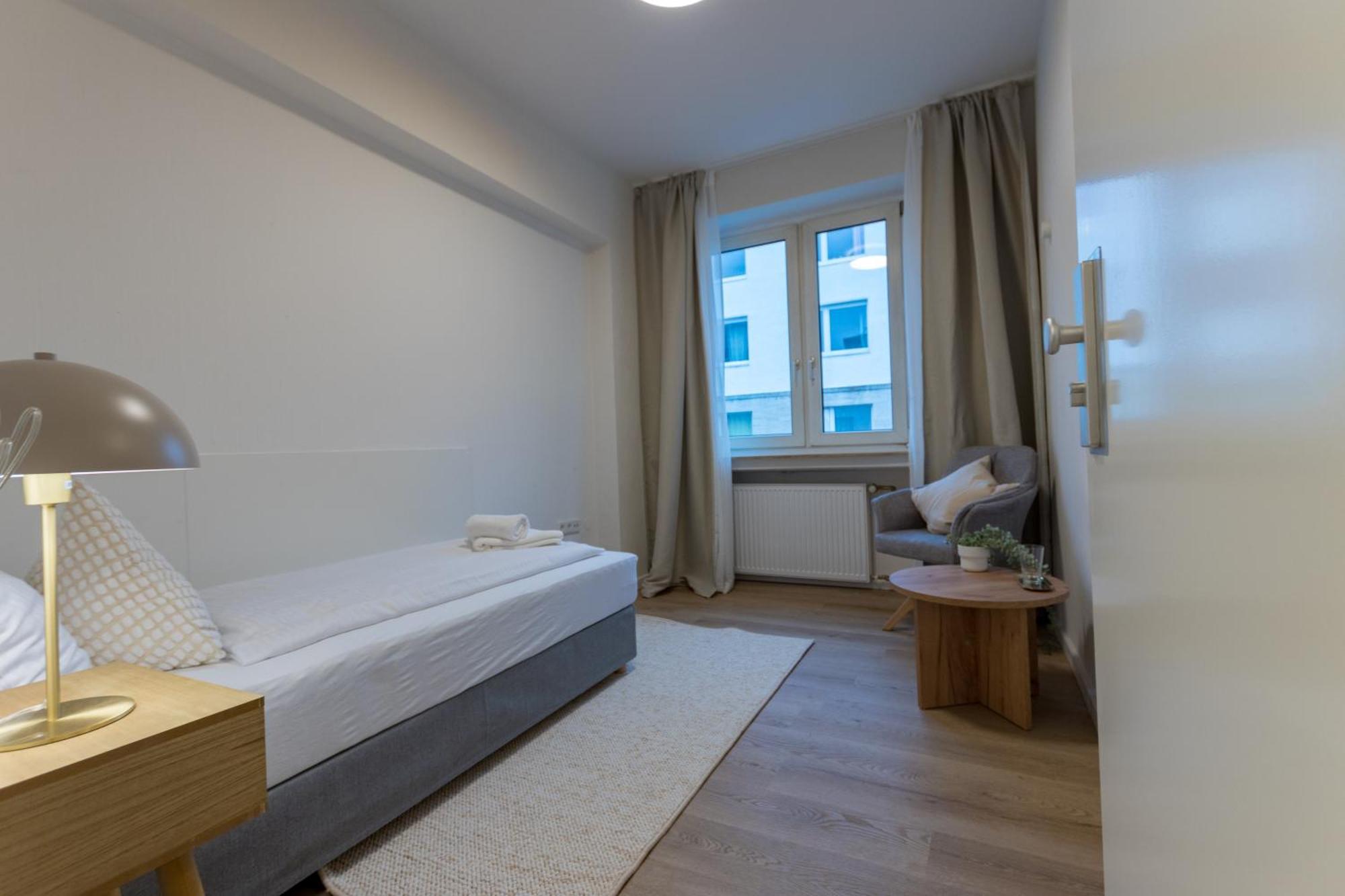 Hotel Doerenkamp Self-Check-In デュッセルドルフ エクステリア 写真