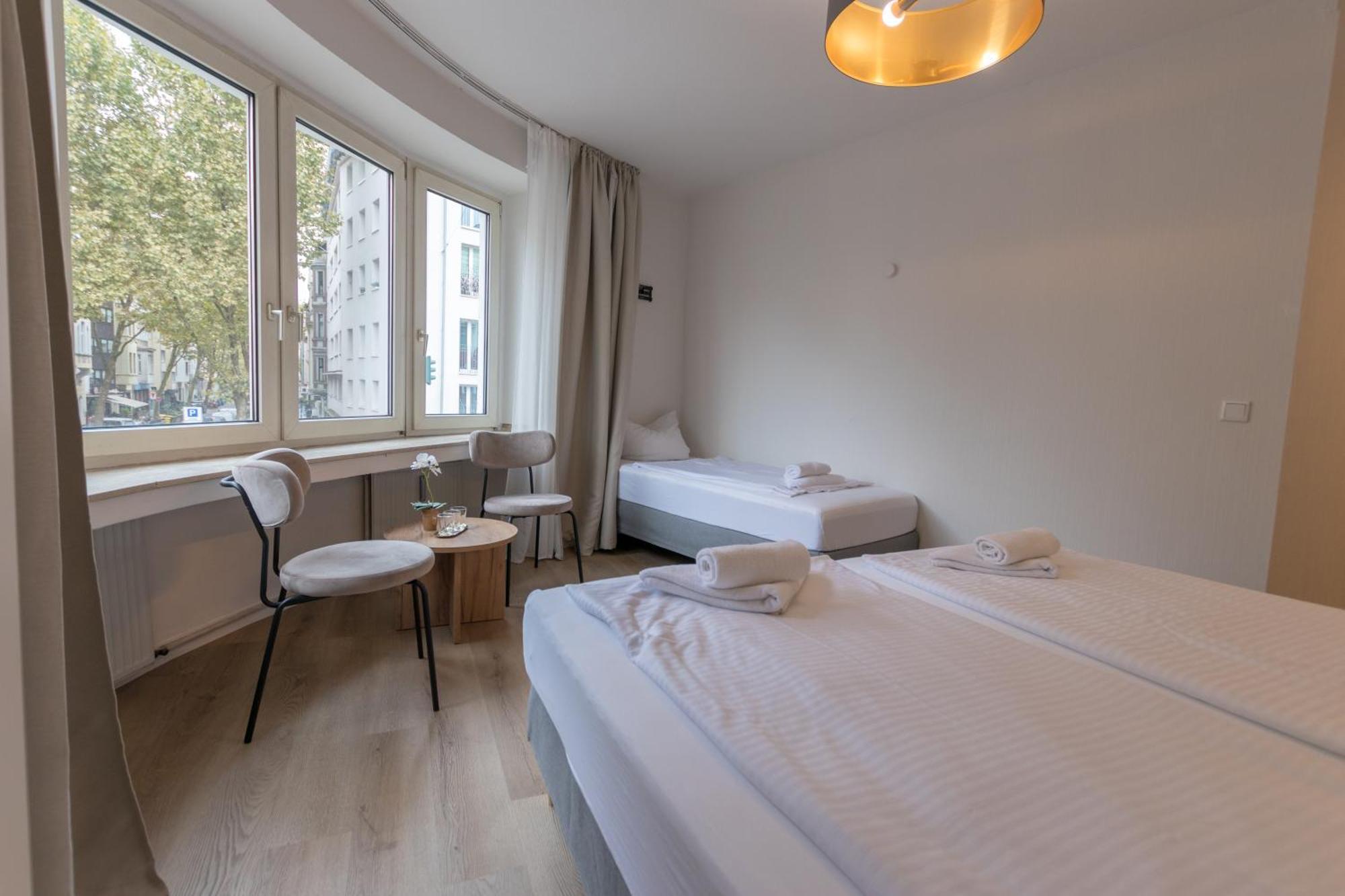 Hotel Doerenkamp Self-Check-In デュッセルドルフ エクステリア 写真